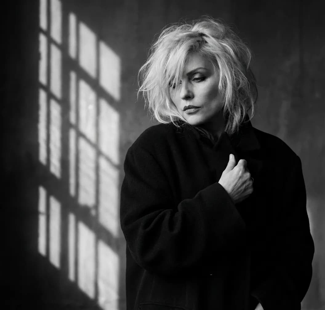 Чёрно-белый портрет